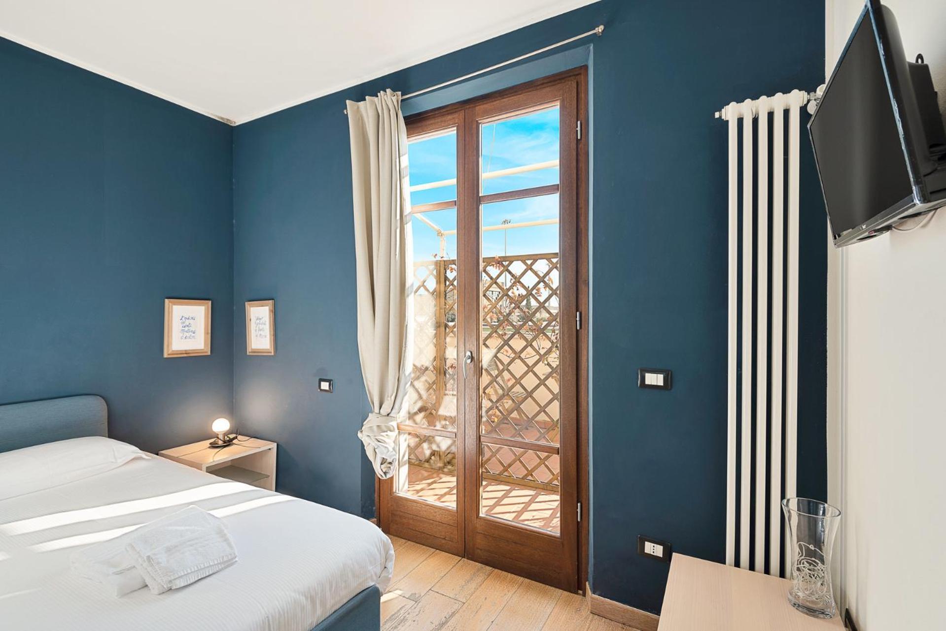 Accogliente Camera Singola Con Balcone A 500 Mt Dal Mare Marina Di Carrara Exterior foto